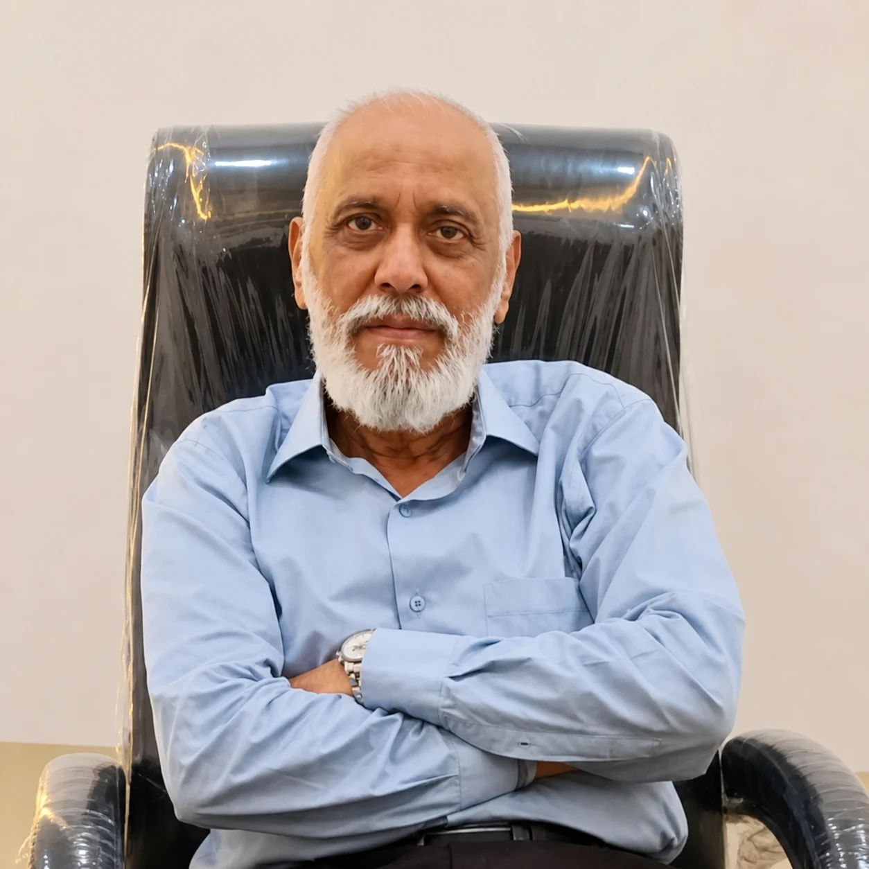 Mr Vinod Arora